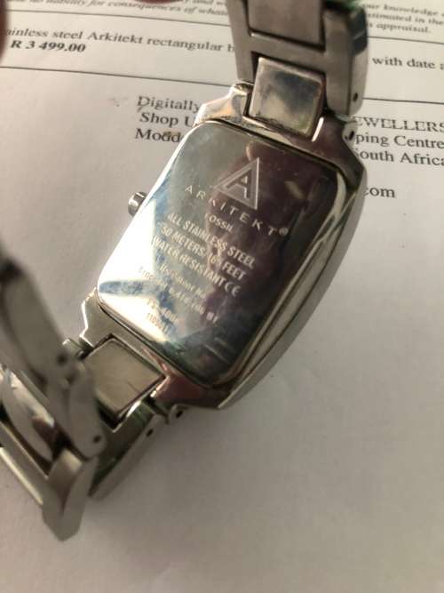 Fossil Arkitekt Rectangular Bezel!!Worth R3499!!