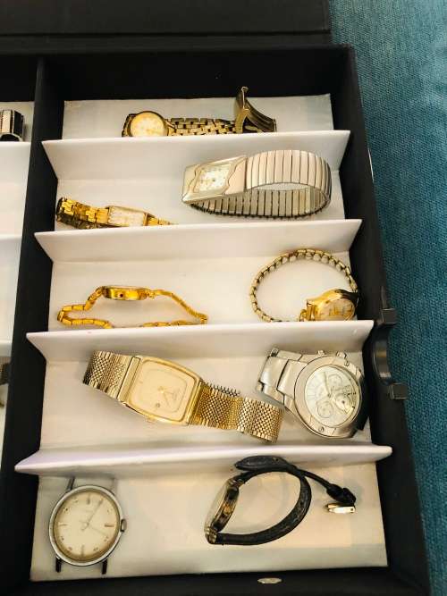 **Job Lot!!!Gents and Ladies Watches!!Dont Miss Out!!