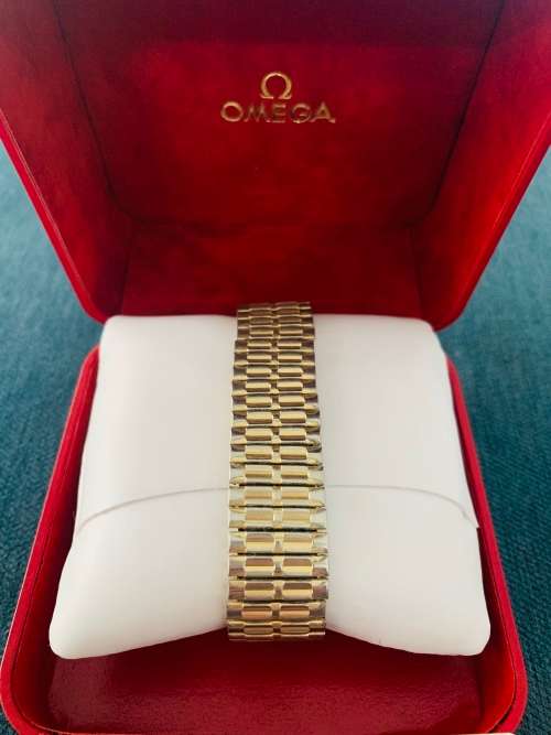 Collectors Gents Omega Automatic Constellation Service Watch With Original Omega Box!