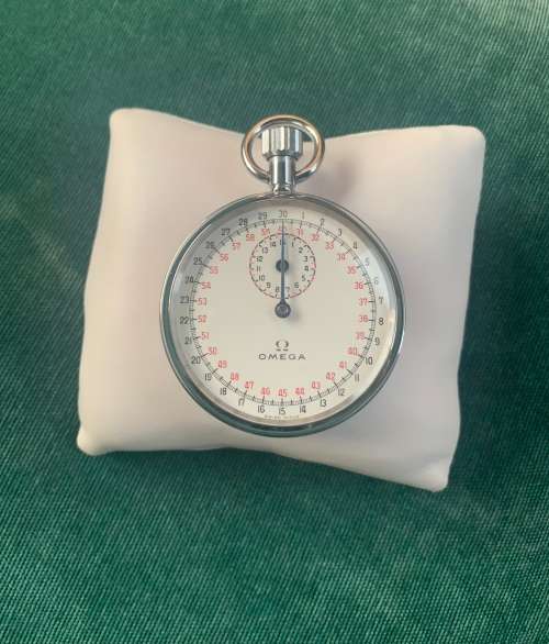 Stunning Swiss Collectable Omega Stop Watch!