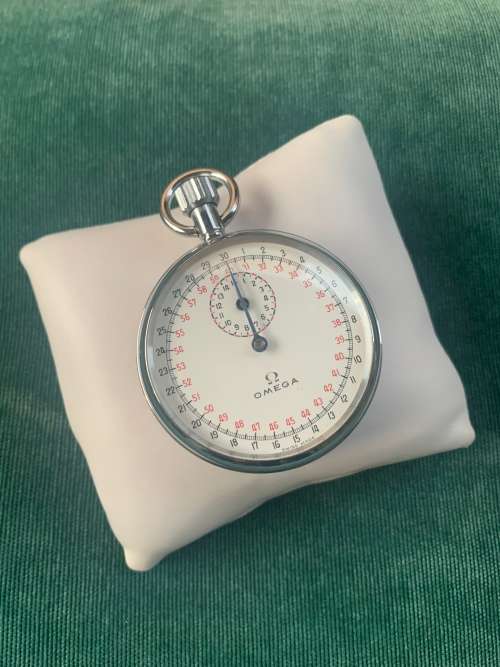Stunning Swiss Collectable Omega Stop Watch!