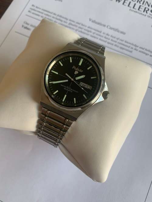 Stunning Gents Pulsar Watch With Black Dial.