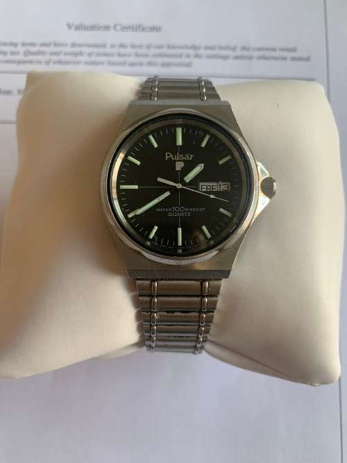 Stunning Gents Pulsar Watch With Black Dial.
