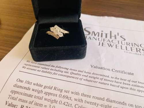 !!!R24000.00 Value!!! Diamond Engagement Ring Set In 10ct White Gold!