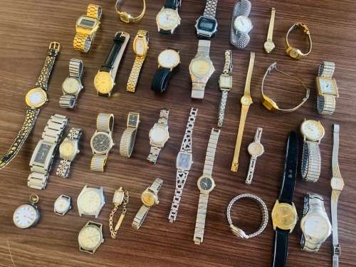 Large Job-Varoius Different Vintage Wristwatches!