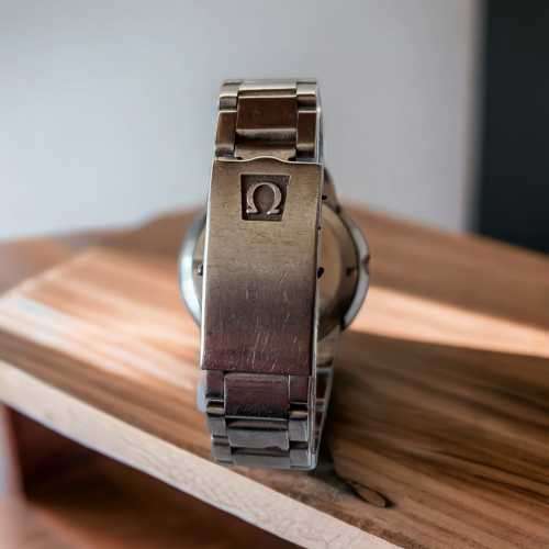 Very Collectible Gents Omega Automatic Geneve Dynamic-Valued @ R6000.00