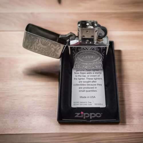 Stunning Vintage distinctive top Zippo lighter never been used