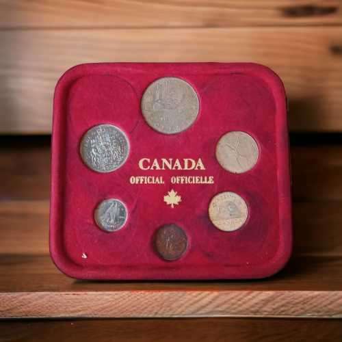 Rare vintage collectors Canadian coin set with other rare coins
