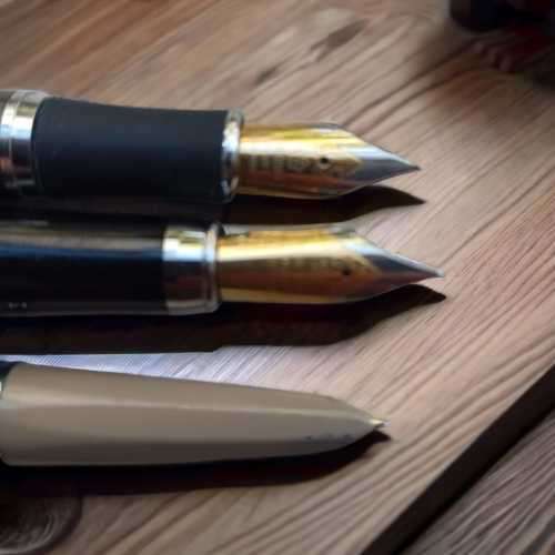 Vintage collectors Hifra & Iridium point Germany Fountain pens