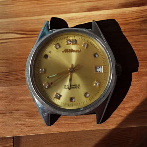 Collectors gents automatic Malan watch value R2950.00