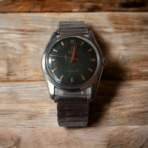 Stunning Vintage Collectors green dial windup Cyma gents watch value R3500.00