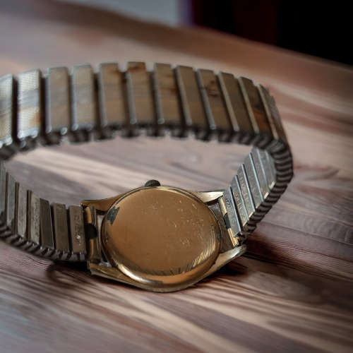 Value R15 000.00 Vintage Collectors Omega windup time piece