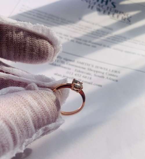 Retail R98350.00 New One 9ct Rose Gold Ring Set With One Brilliant Cut diamond in the setting 0.70ct