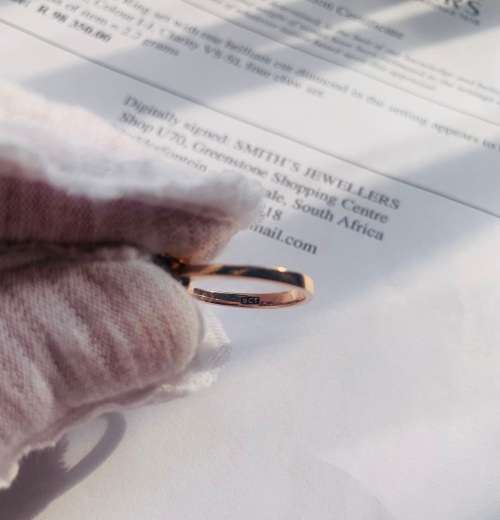 Retail R98350.00 New One 9ct Rose Gold Ring Set With One Brilliant Cut diamond in the setting 0.70ct