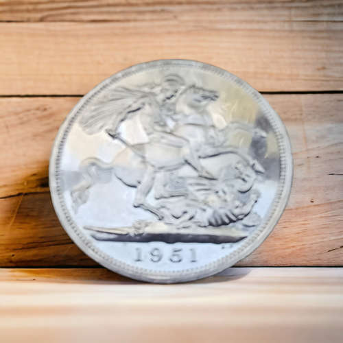 Valuable Rare vintage collectors 1951 Festival of Britain Five Shilling in excellent condition