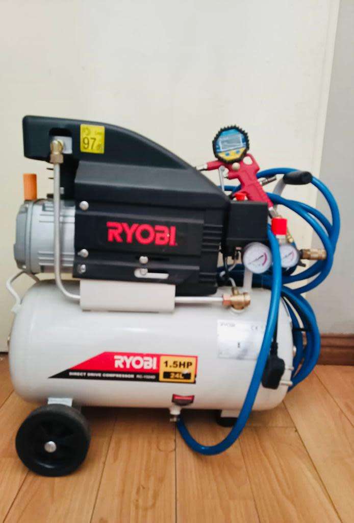 Ryobi direct drive compressor RC1524D 1.5HP 24L with air hose, hardly been used