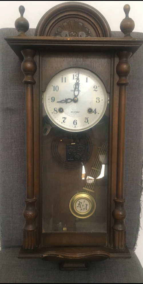!!R1 Start!! NO RESERVE!! Wall Clock!!