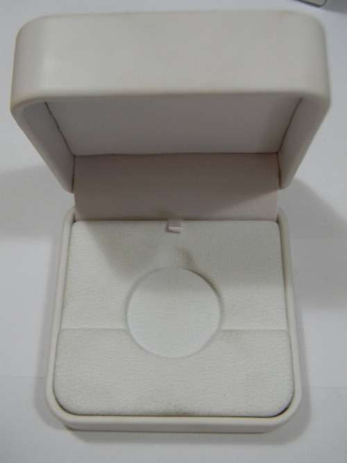 Empty Sa Mint Parliamentary VIP White Leather Box for Silver Inauguration R1 Proof