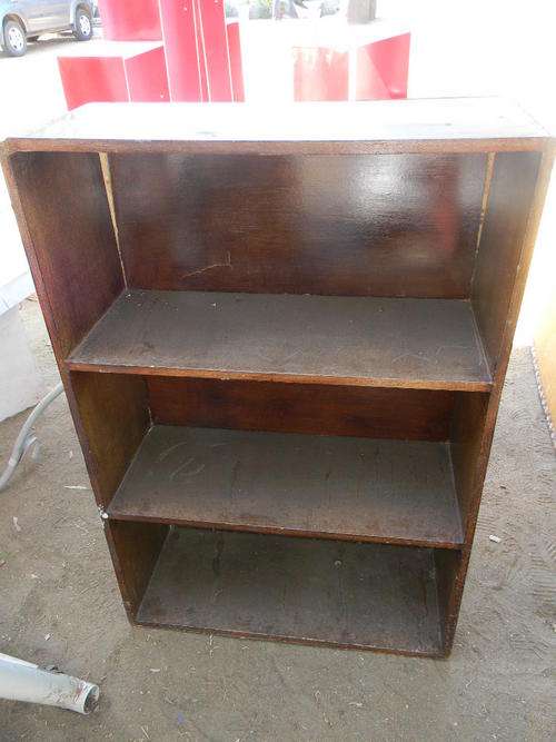 ***Crazy R1 Listing*** Bookshelf - just needs repair on back