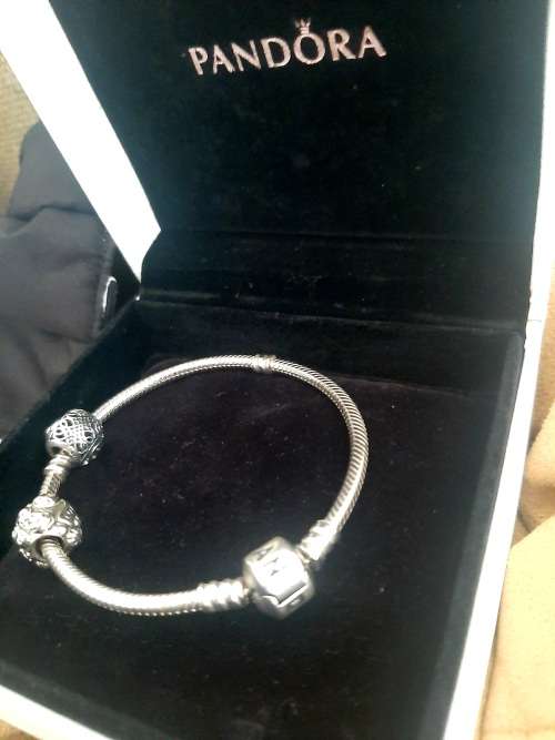 ORIGINAL PANDORA BANGLE WITH 2 CHARMS