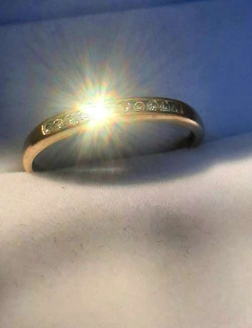 9CT GOLD VINTAGE HALF ETERNITY DIAMOND RING
