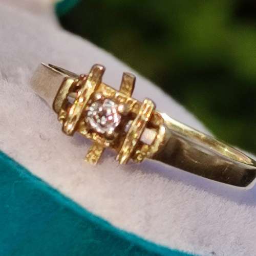 9CT DIAMOND VINTAGE RING