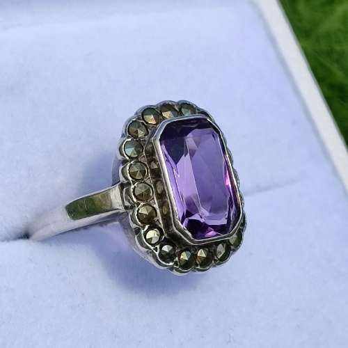 STERLING VINTAGE PURPLE STONE RING