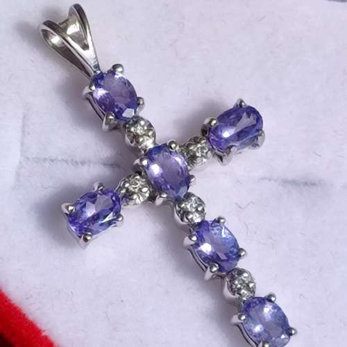 9CT GOLD DIAMOND TANZANITE CROSS PENDANT