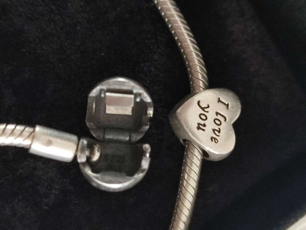 PANDORA ORIGINAL BRACELET WITH CHARM