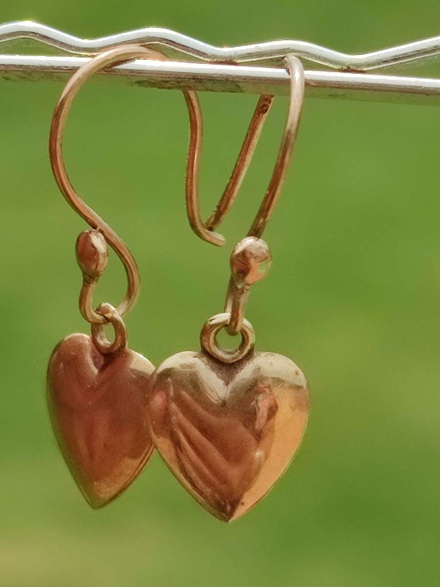 9CT Gold Heart Drop Earrings