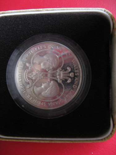 =LIMITED EDITION= STERLING SILVER CHARLES AND DIANA CROWN - TRISTAN DA CUNHA