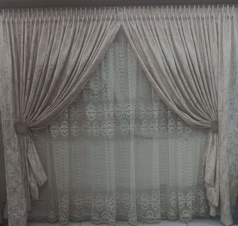 CURTAIN + Plain White Lace- 3M
