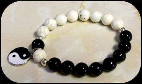 Yin Yang Onyx and Howlite semi precious gemstone stretch bracelet