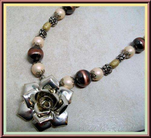 Necklace with Rose Pendant