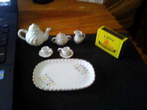 Mini Porcelane Tea Set