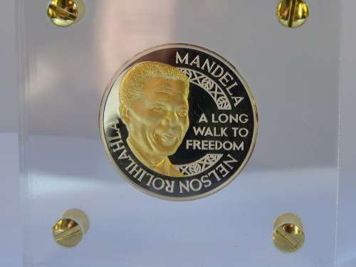 100g SILVER NELSON MANDELA MEDALLION. FATHER OF A NATION SEALED IN  CLEAR PLASTIC HOLDER.LARGE 48MM