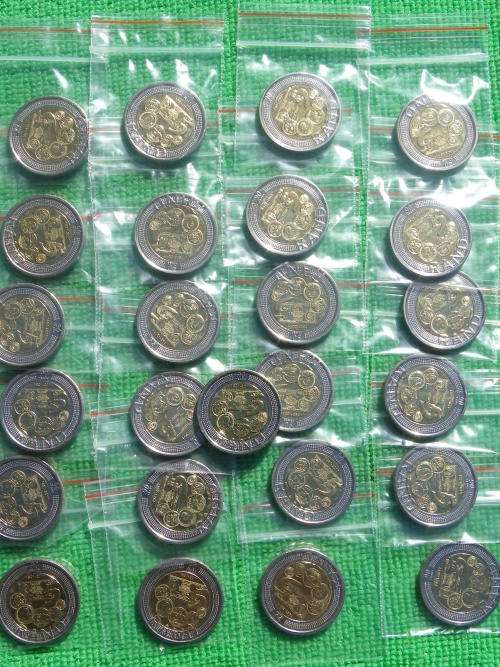 2011 90TH ANNIVERSARY OF THE RESERVE BANK R5. PRICE IS PACK OF 25 UNCIRCULATED COINS IN ZIP LOCK BAG