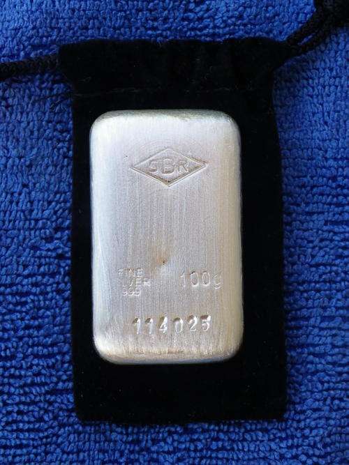 100g FINE SILVER BULLION BAR 999 FINENESS.   3 AVAILABLE!   BID IS PER 100g BAR WITH COA