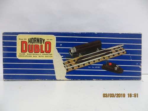 Hornby Dublo Electric Uncoupling Rail - boxed