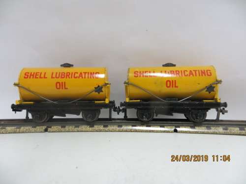 Hornby Dublo Shell Lubricating Oil Wagons x 2