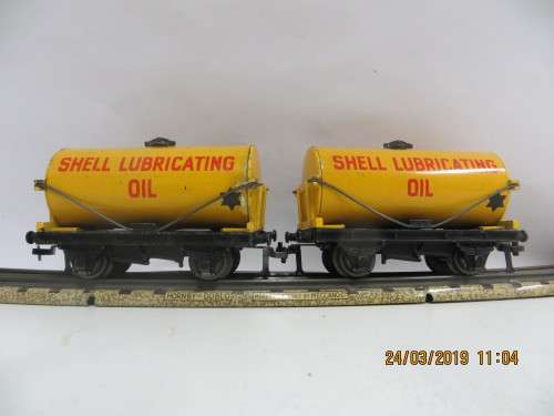 Hornby Dublo Shell Lubricating Oil Wagons x 2