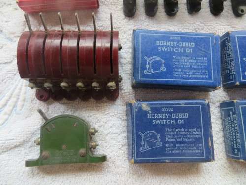 Hornby Dublo Assorted Switches x 22