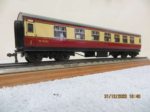 Hornby Dublo BR LMR D12 Coaches x 4