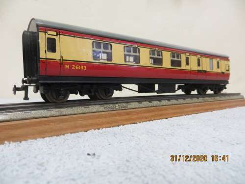 Hornby Dublo BR LMR D12 Coaches x 4