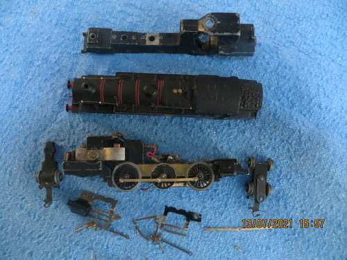 Hornby Dublo EDL18 - BR 2-6-4T Engine Parts
