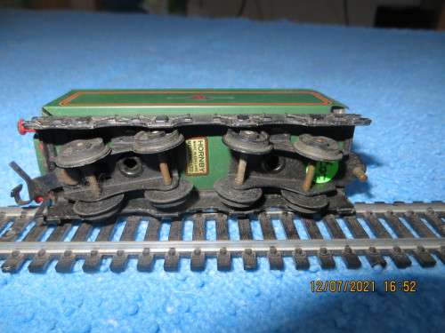 Hornby Dublo BR 8 wheel Tender - 2 rail