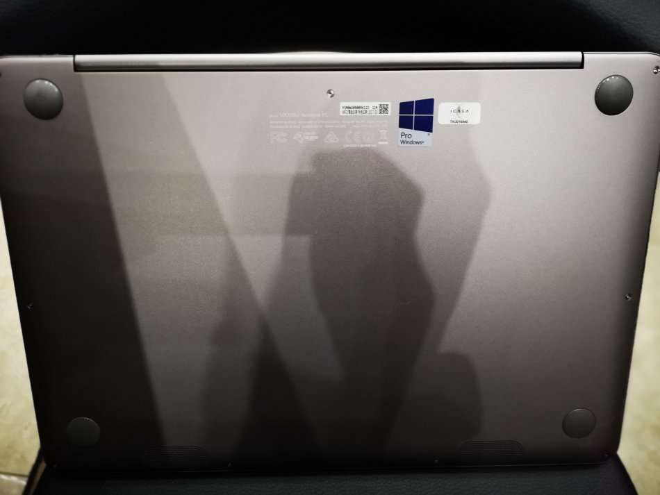 ASUS ZENBOOK 128GB SSD 8GB RAM CORE I7 FINGERPRINT READER