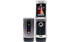 Retro flip Phone - Motorola w377
