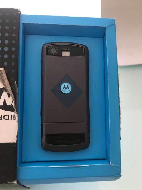 Retro Slide phone - Motorola Rokr Duo + Memory Card