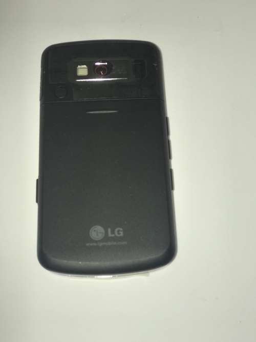 Collectors - LG KF600 - Retro Dual Screen Slide Phone